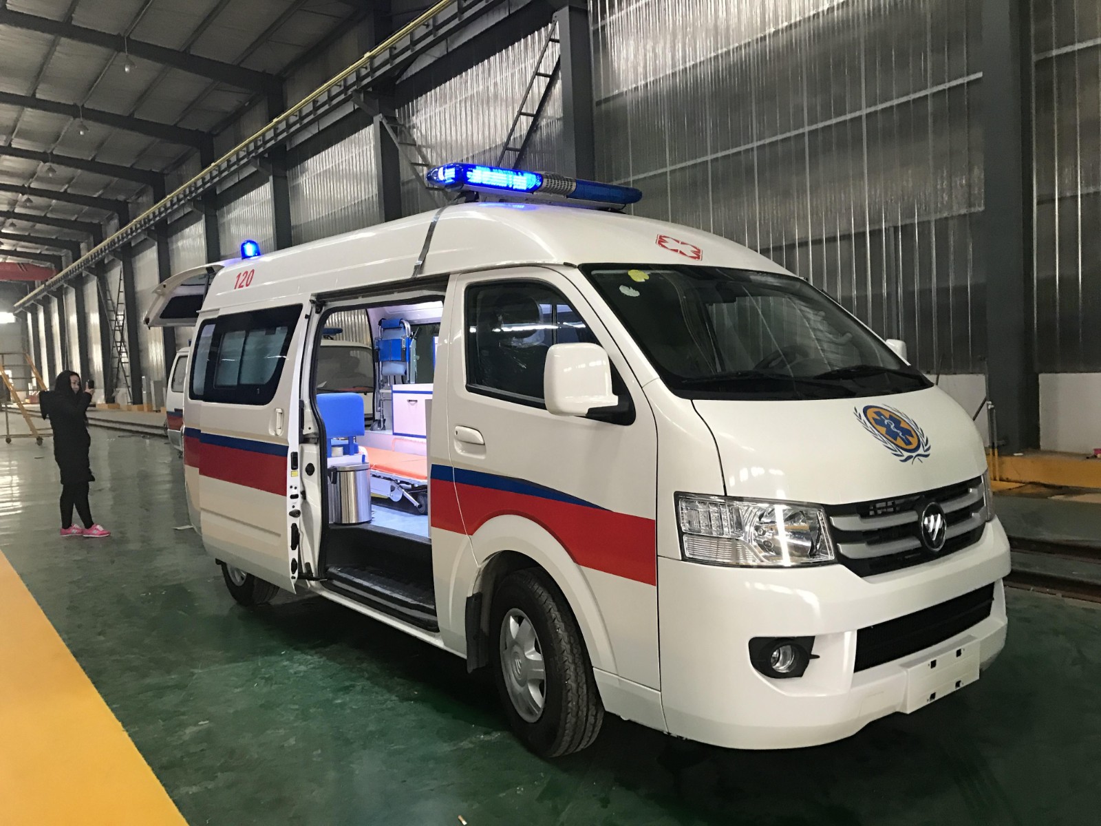 公主岭市救护车转院