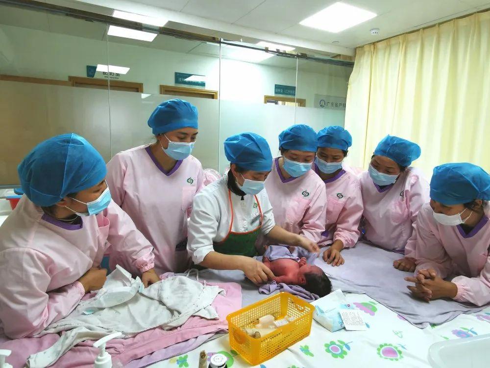 公主岭市妇婴监护型护送